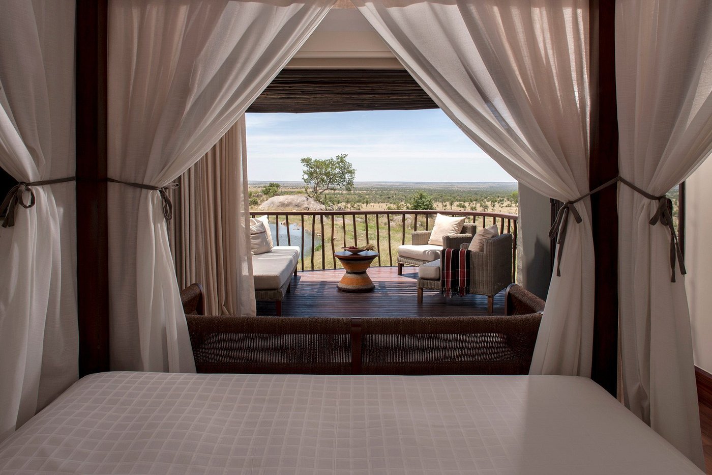 Four seasons safari lodge Serengeti Tanzania