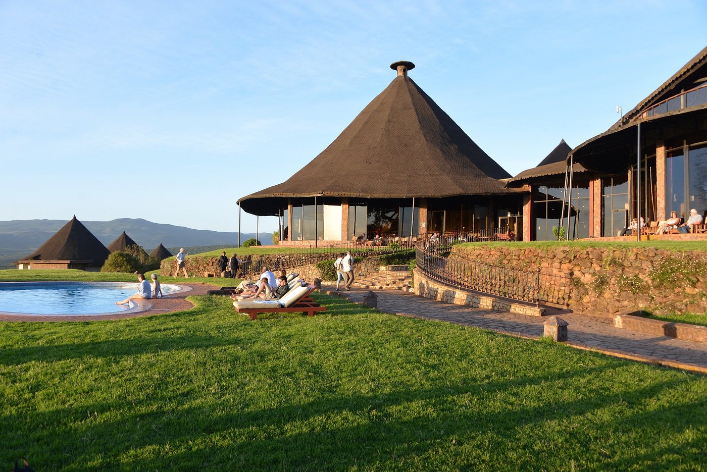 ngorongoro-sopa-lodge-exterior ngorongoro-sopa-lodge-exterior